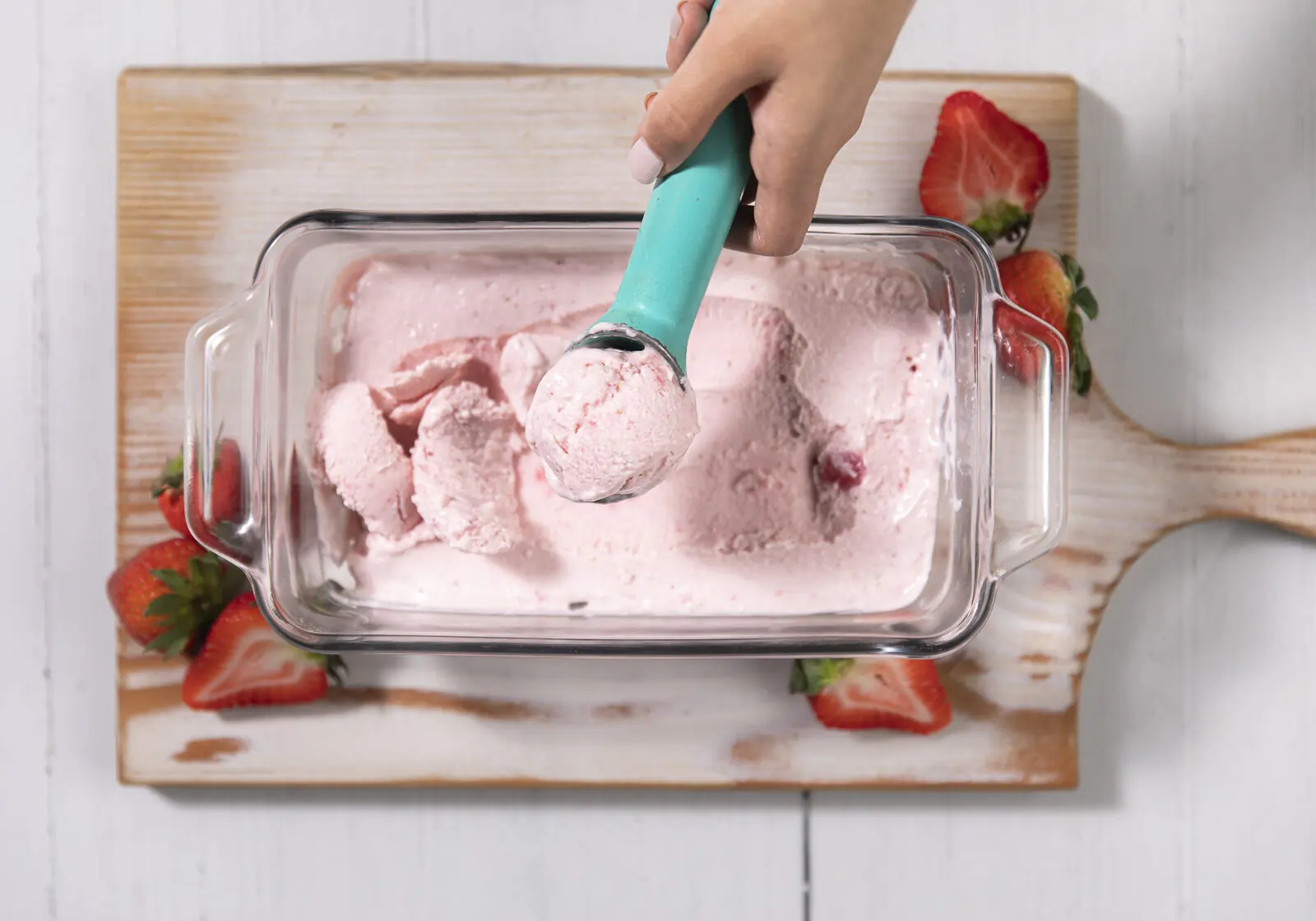 Strawberry cottage cheese ice cream