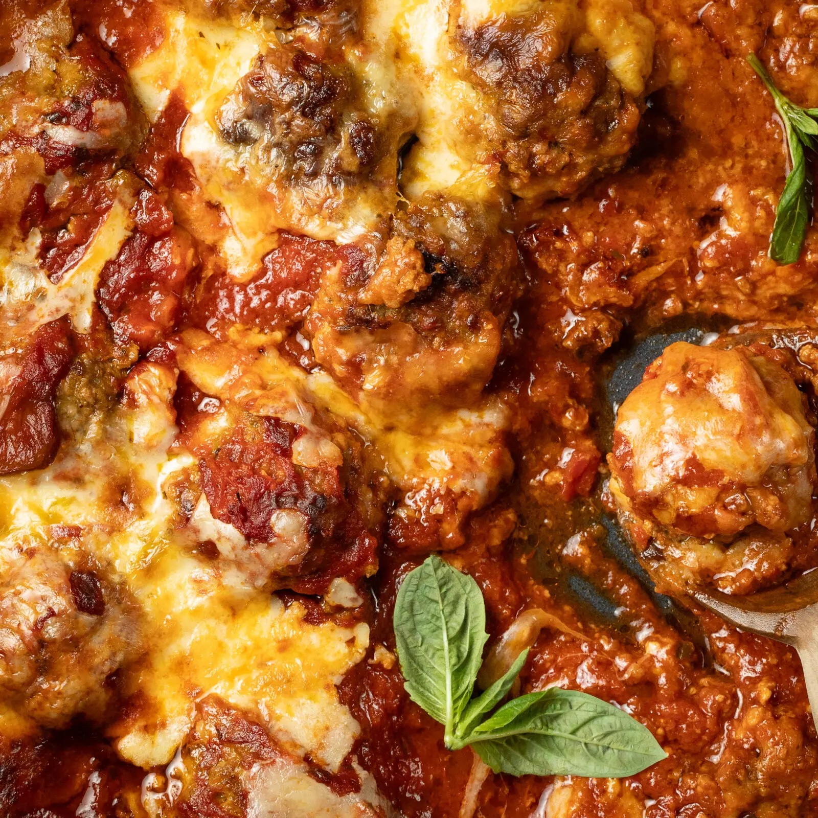 MOZZA-STUFFED PESTO MEATBALLS