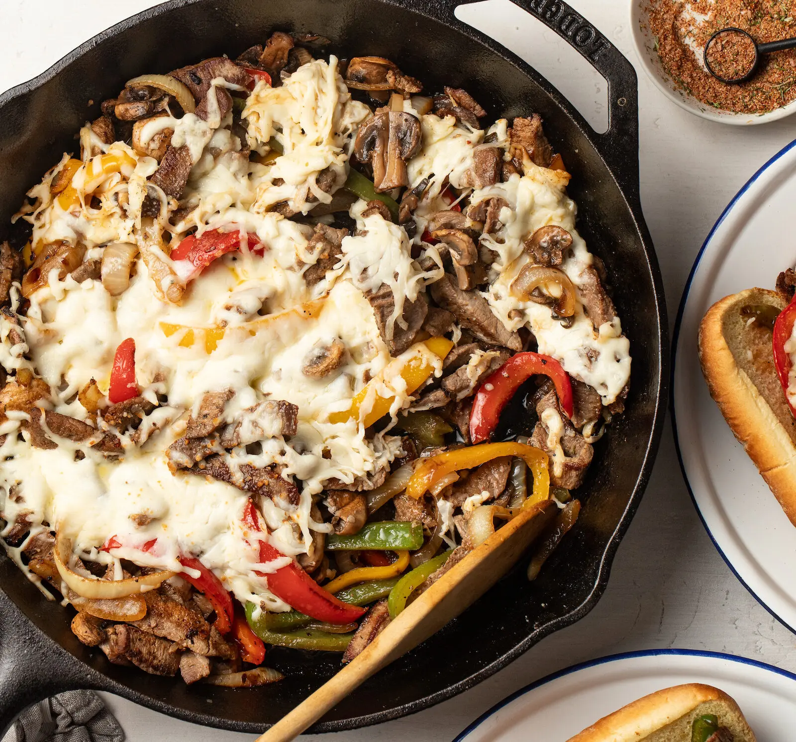 PHILLY CHEESESTEAK SKILLET