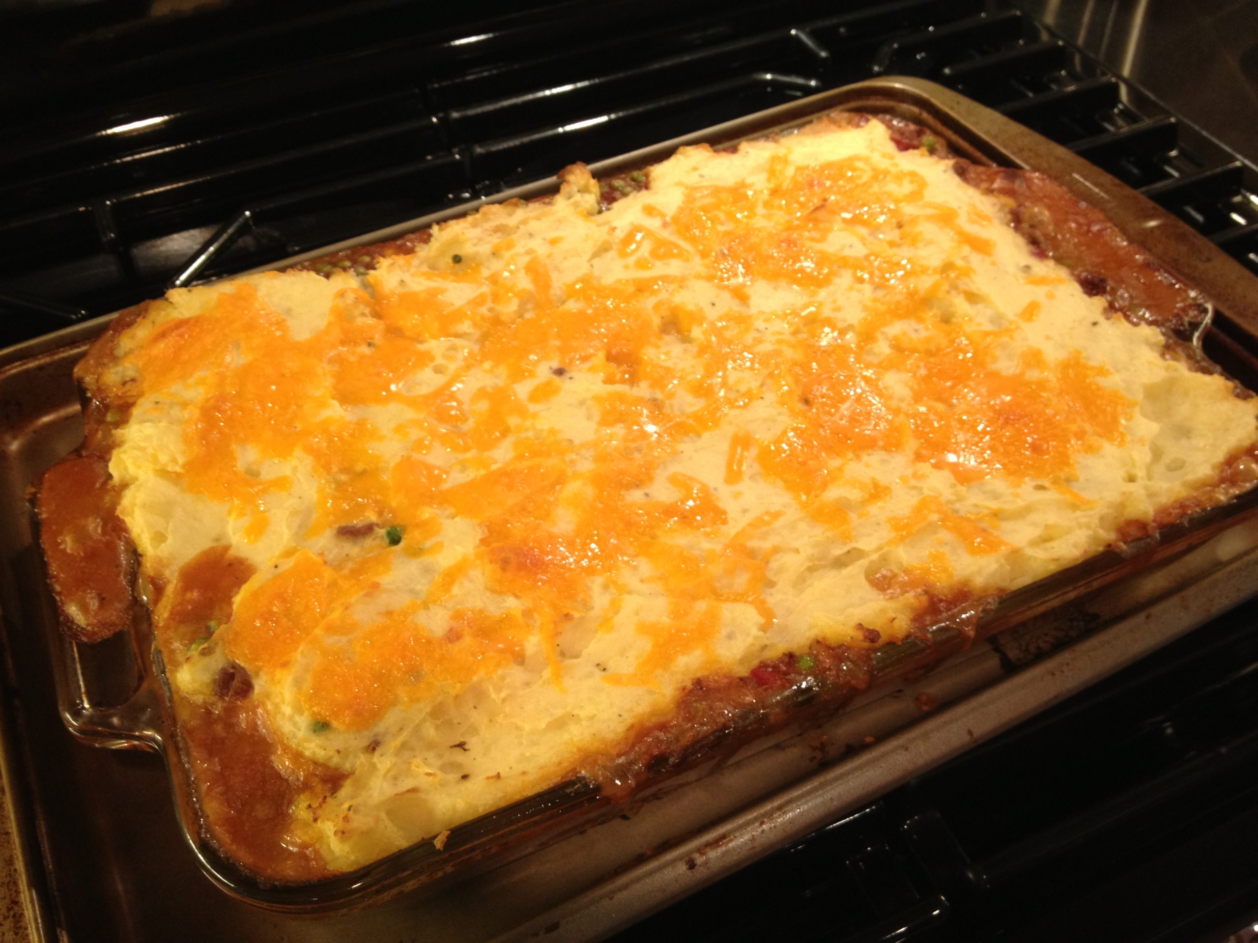 Cheesy Potato-Topped Beef & Vegetable Sheperd's Pie - Alberta Milk