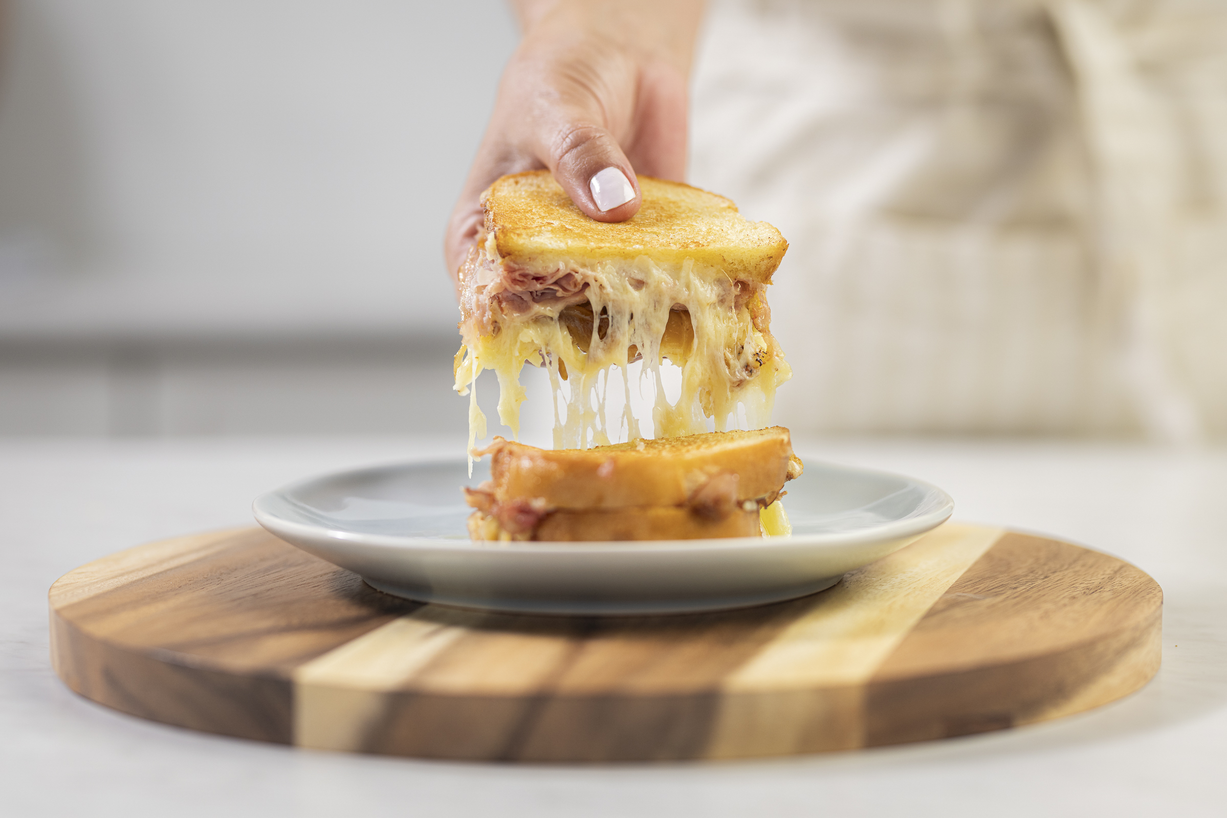 Smoked Cheddar and Ham Grilled Cheese - Alberta Milk